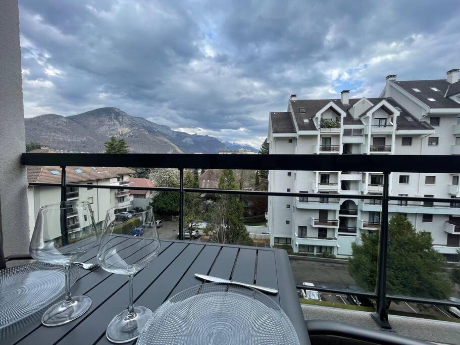 Appartamento Le Mont-Veyrier, Parking Et Vue Annecy Esterno foto